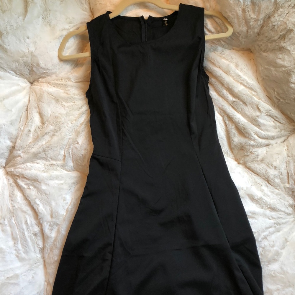 Black A-line dress 🖤